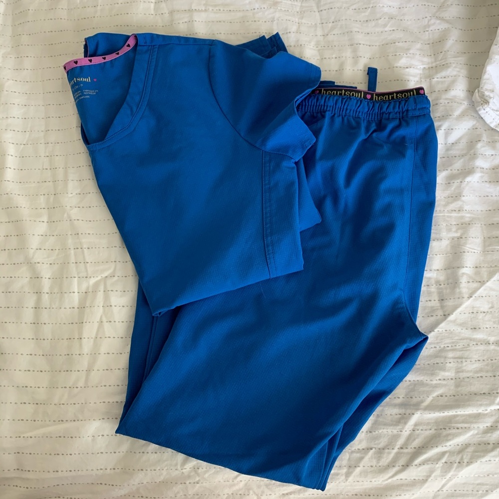 Allheart scrub set